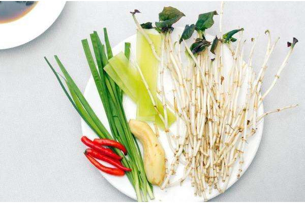 折耳根不能和什么一起吃？折耳根食用好處多