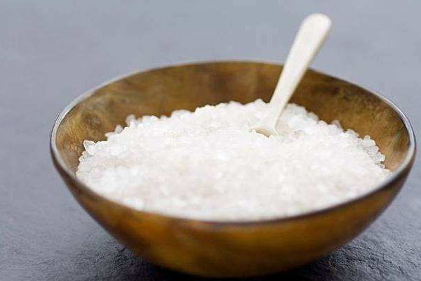 炒菜鹽放多了怎么辦？加這些食物可以避免菜過咸