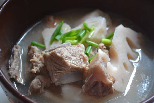蓮藕怎么知道它粉不粉？別光看外表還得看孔數(shù)