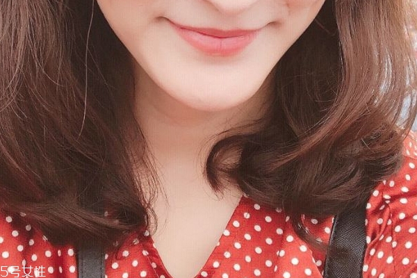 中長發(fā)怎么打理好看 5個(gè)中長發(fā)打理小技巧
