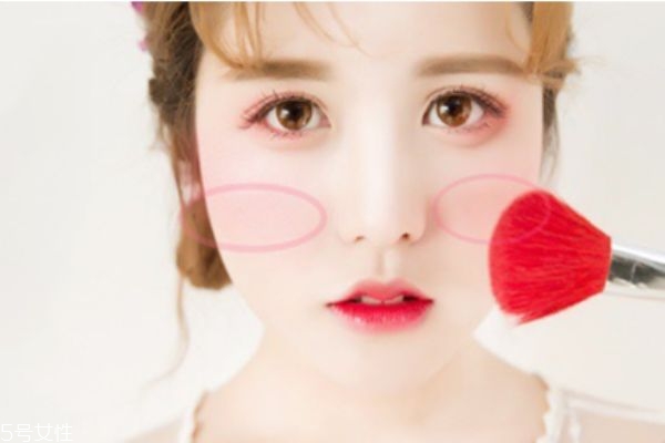甜美少女妝容怎么畫(huà) 韓式清新少女妝畫(huà)法