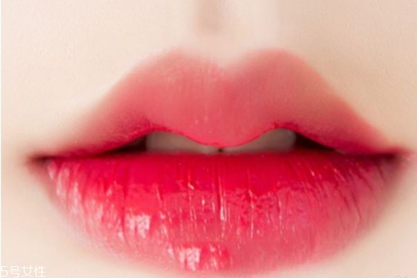 甜美少女妝容怎么畫(huà) 韓式清新少女妝畫(huà)法