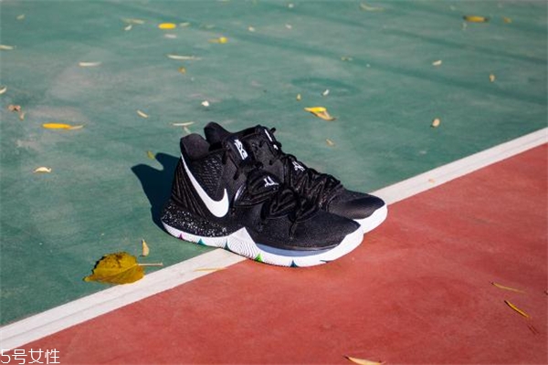 nike kyrie 5歐文5實(shí)戰(zhàn)測評 不能錯過的上腳報(bào)告