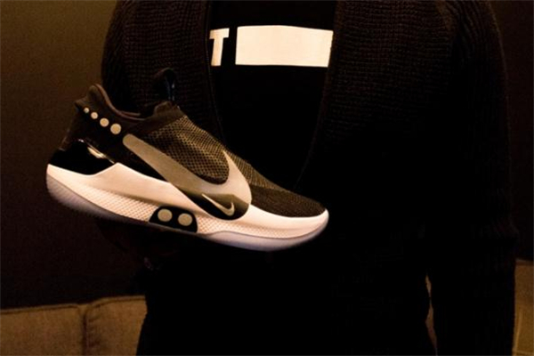 nike adapt bb多少錢(qián) 會(huì)自己系鞋帶的籃球鞋