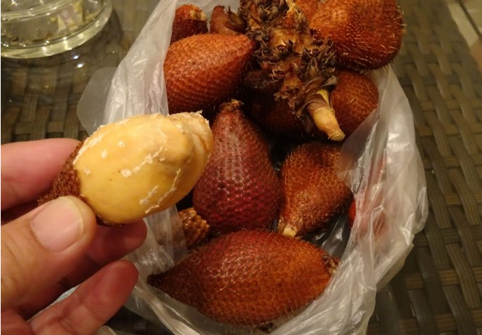 蛇皮果是什么季節(jié)成熟？蛇皮果是什么味道？