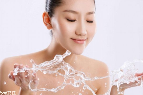 點(diǎn)痣后多久能洗臉？點(diǎn)痣后能吃醬油嗎