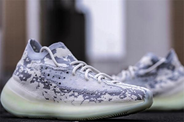 yeezy boost 380什么時(shí)候發(fā)售 椰子380多少錢(qián)