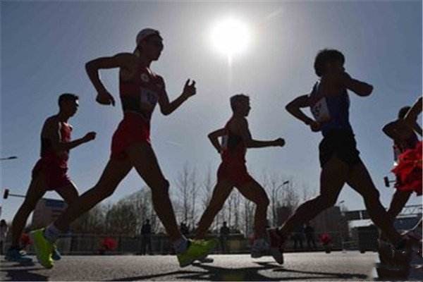 競走和跑步有什么區(qū)別 競走和跑步哪個(gè)好