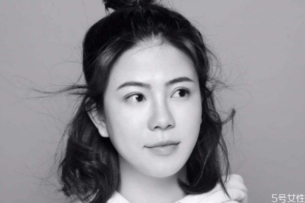 墊下巴的手術(shù)需要多久恢復呢 墊下巴有什么缺點呢