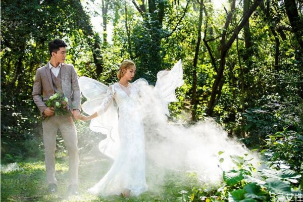 嫁給愛情還是嫁給金錢 結婚物質(zhì)重要還是愛情