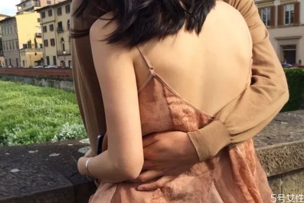 女生說你要對我負責(zé)什么意思 女生說要你對她負責(zé)的意思