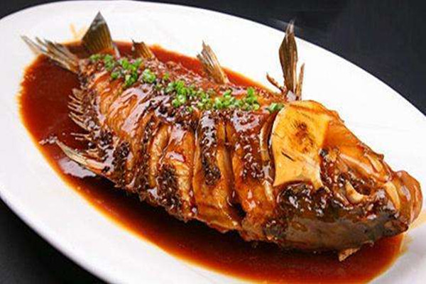 紅燒草魚(yú)怎么做 紅燒草魚(yú)的做法