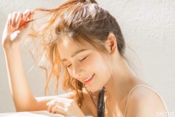 女生過(guò)了熱戀是什么樣的 女生過(guò)了熱戀的表現(xiàn)