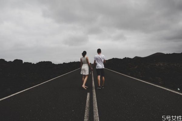 老公對(duì)我沒(méi)感覺了怎么辦 老公越來(lái)越冷淡怎么辦
