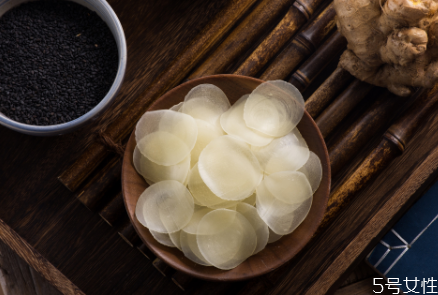 蝦片為什么一炸就膨化 蝦片炸不起來(lái)是怎么回事