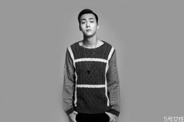 男人為什么會(huì)長黃褐斑 男人臉上長黃褐斑是什么原因