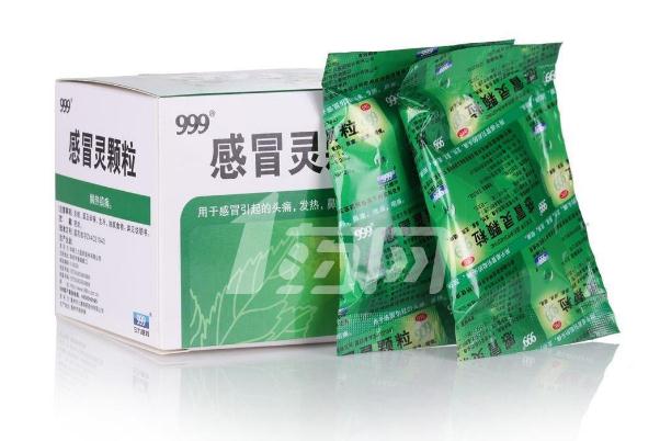 感冒靈顆?？梢钥崭购葐?感冒靈顆?？梢猿詭滋?></p><h3>感冒靈顆粒可以和頭孢一起吃嗎?</h3><p>感冒靈和頭孢是可以一起吃的。頭孢是屬于抗生素消炎治療作用的，三九感冒靈是一種西藥成分，它是抗病毒的。還有一種是屬于中藥成分的，現(xiàn)在很多感冒都是病毒性聯(lián)合細(xì)菌感染引起，在治療期間要多喝水，檢查一下體溫。建議在平常的生活當(dāng)中要多喝水，少吃辛辣刺激性的食物，多吃一些清淡、易消化食物，平時的生活可以多吃一些以高維生素、高蛋白質(zhì)和優(yōu)質(zhì)蛋白質(zhì)的食物來增加機(jī)體的營養(yǎng)，提高身體的免疫力。平常的生活當(dāng)中也應(yīng)該多參加一些體育鍛煉，比如說跑步、打羽毛球、打太極操、打太極拳等之類的運(yùn)動。</p> </div>
<div align=