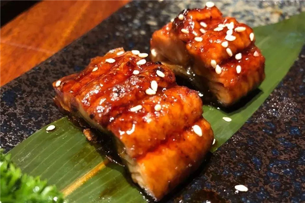 鰻魚(yú)對(duì)男性有什么好處 鰻魚(yú)的功效和作用