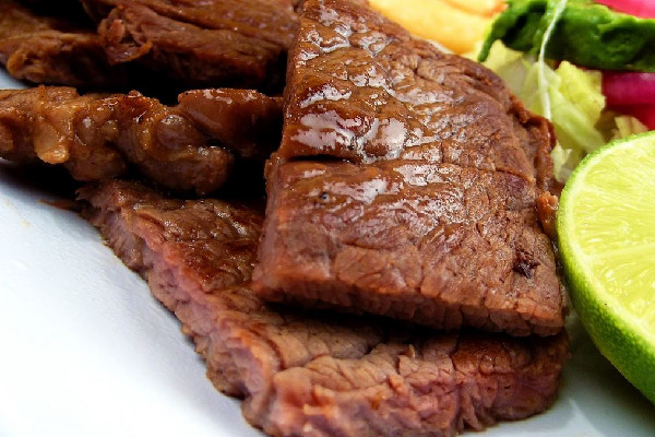 中國(guó)人均肉類消費(fèi)遠(yuǎn)超膳食標(biāo)準(zhǔn) 肉類每天吃多少合適