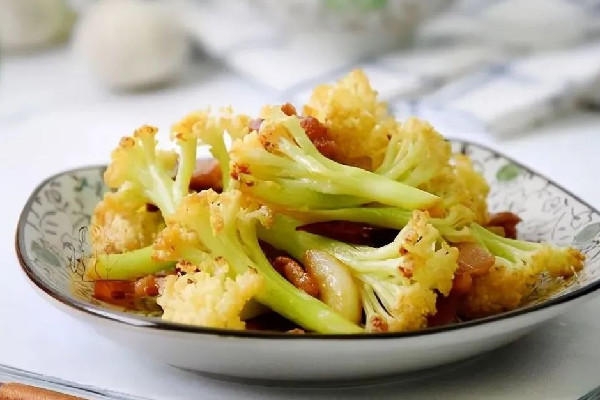 高?；貞?yīng)老人82元只買倆素菜 素菜吃多了會不會胖